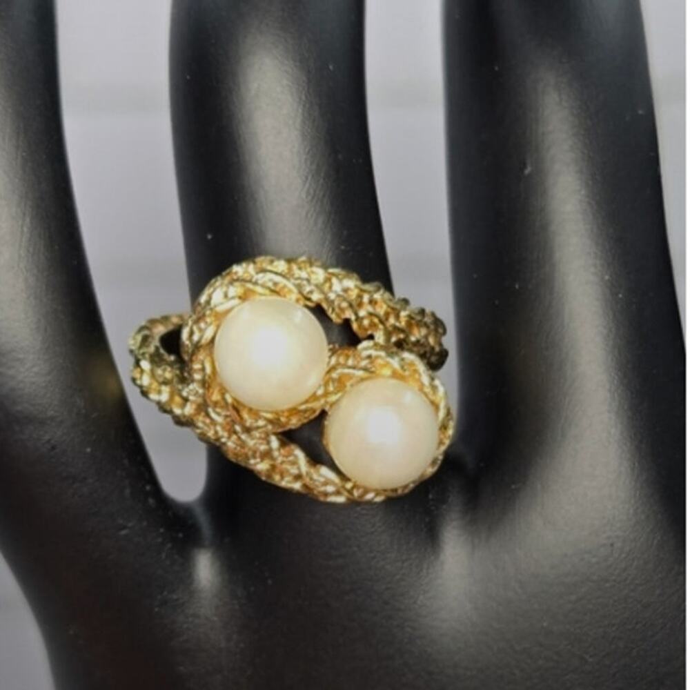 Vintage SZ 6.5 14k Yellow Gold 8.82g and Double Pearl Organic/Textured Ring